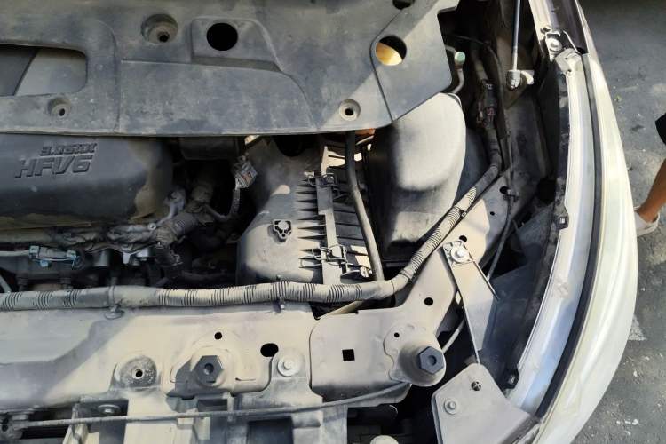 Used Buick GL8 2014 3.0L GT Luxury Business Haoya Edition Engine Bay Left