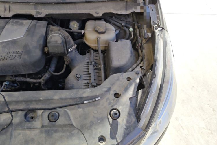 Used Buick GL8 2014 3.0L XT Luxury Business Flagship Edition Engine Bay Left