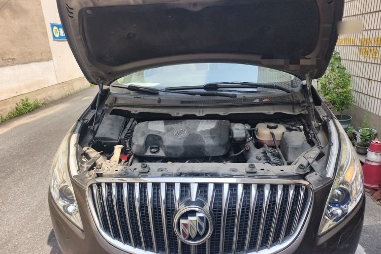 Used Buick GL8 2014 3.0L GT Luxury Business Haoya Edition Engine Bay
