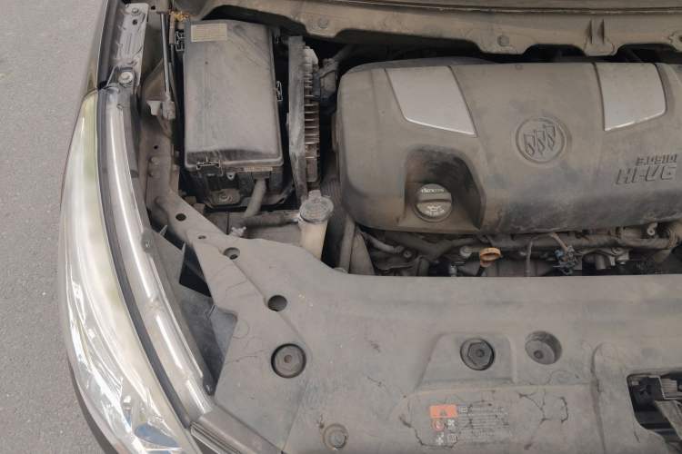Used Buick GL8 2014 3.0L XT Luxury Business Flagship Edition Engine Bay Right