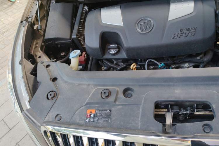 Used Buick GL8 2014 3.0L XT Luxury Business Flagship Edition Engine Bay Right