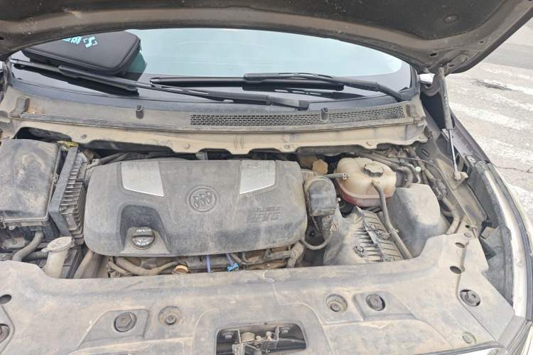 Used Buick GL8 2014 3.0L XT Luxury Business Flagship Edition Engine Bay