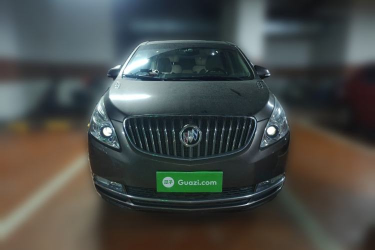 Used Buick GL8 2014 2.4L LT Luxury Business Executive Edition Front