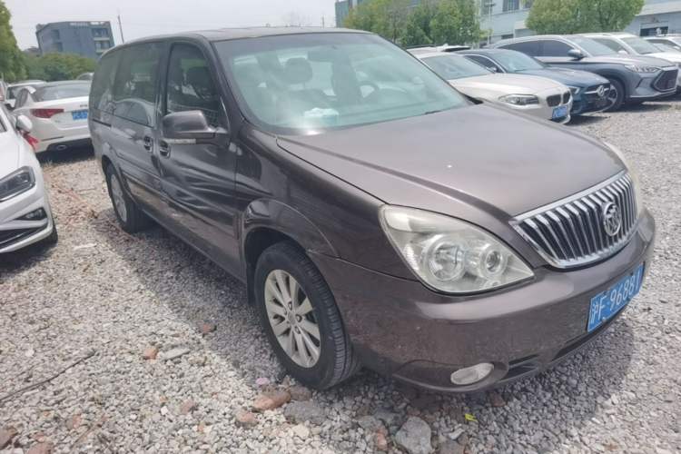 Used Buick GL8 2014 2.4L Classic Edition Front Right 45 Deg