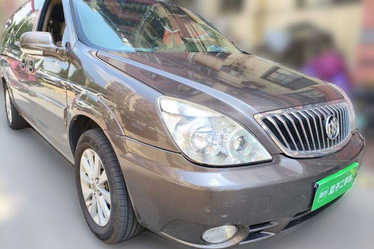 Used Buick GL8 2014 2.4L Comfort Edition Front Right 45 Deg