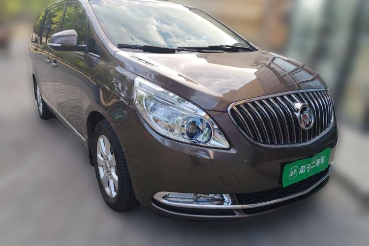 Used Buick GL8 2014 3.0L XT Luxury Business Flagship Edition Front Right 45 Deg