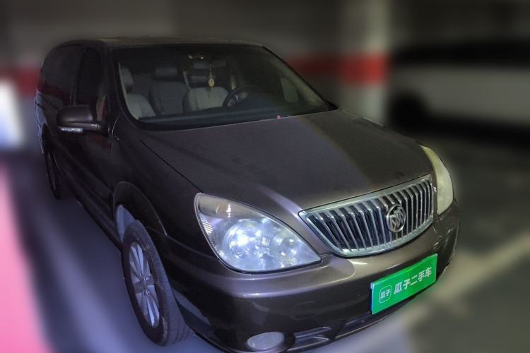 Used Buick GL8 2014 2.4L Executive Edition Front Right 45 Deg