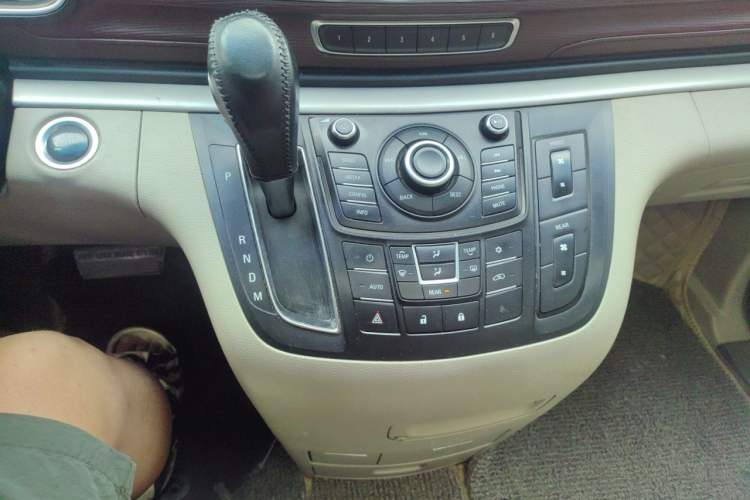 Used Buick GL8 2014 2.4L Executive Edition Gear Lever