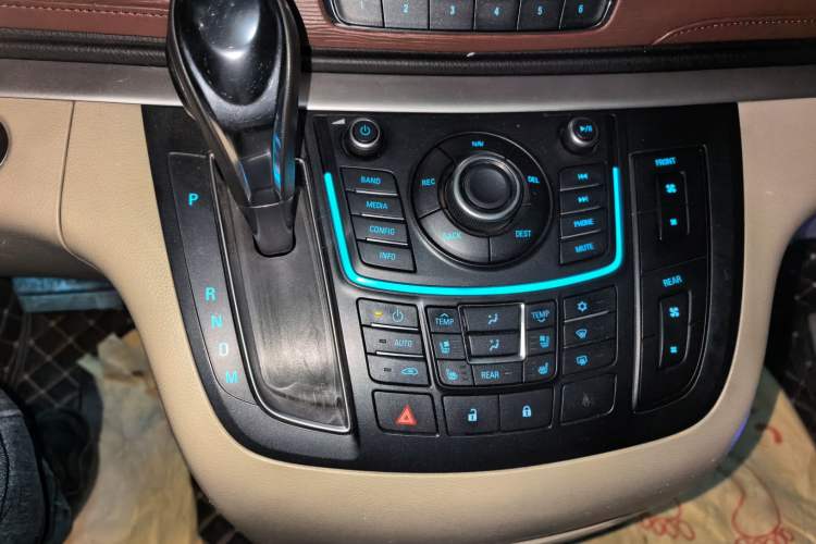 Used Buick GL8 2014 3.0L XT Luxury Business Flagship Edition Gear Lever