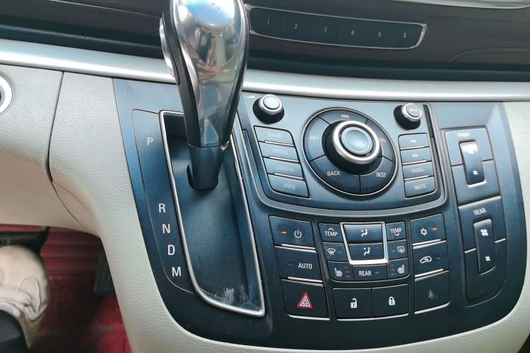 Used Buick GL8 2014 3.0L GT Luxury Business Haoya Edition Gear Lever