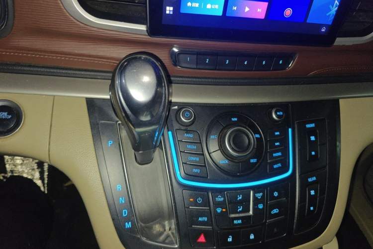 Used Buick GL8 2014 2.4L LT Luxury Business Executive Edition Gear Lever