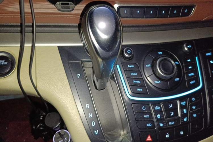 Used Buick GL8 2014 3.0L XT Luxury Business Flagship Edition Gear Lever
