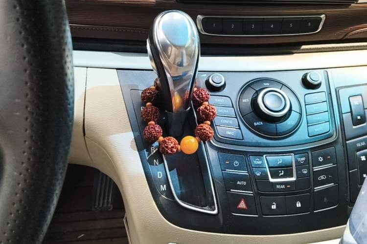 Used Buick GL8 2014 2.4L LT Luxury Business Executive Edition Gear Lever