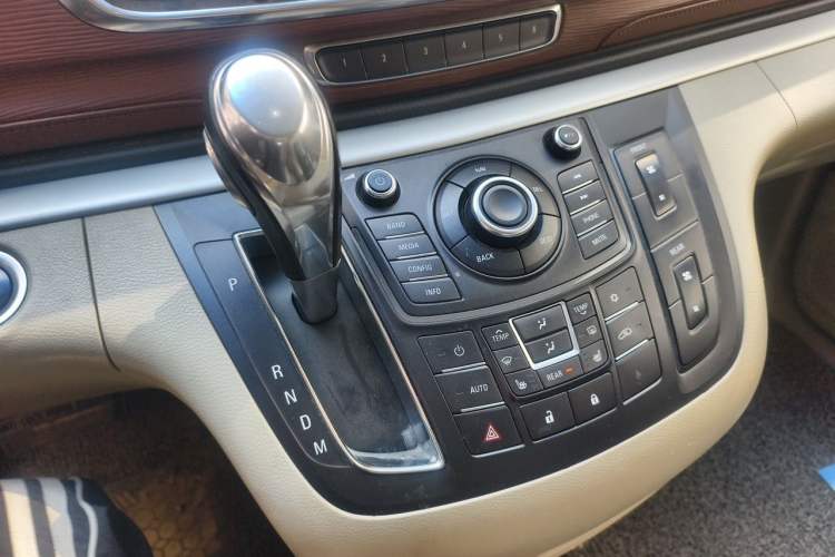 Used Buick GL8 2014 3.0L GT Luxury Business Haoya Edition Gear Lever