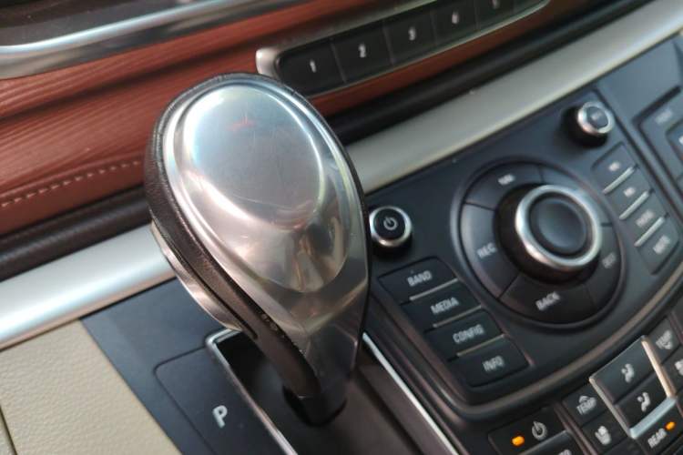 Used Buick GL8 2014 3.0L XT Luxury Business Flagship Edition Gear Lever