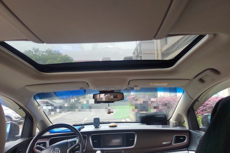 Used Buick GL8 2014 3.0L GT Luxury Business Haoya Edition Headliner