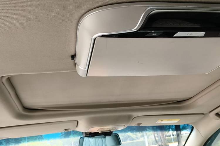 Used Buick GL8 2014 2.4L LT Luxury Business Executive Edition Headliner