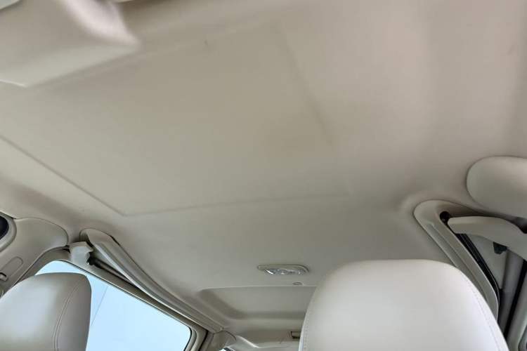 Used Buick GL8 2014 2.4L Classic Edition Headliner