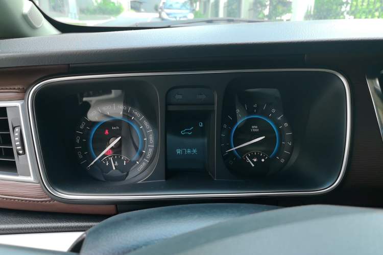 Used Buick GL8 2014 3.0L GT Luxury Business Haoya Edition Instrument Cluster