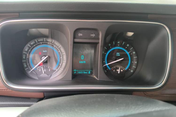 Used Buick GL8 2014 3.0L GT Luxury Business Haoya Edition Instrument Cluster