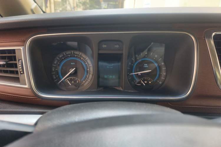 Used Buick GL8 2014 3.0L GT Luxury Business Haoya Edition Instrument Cluster