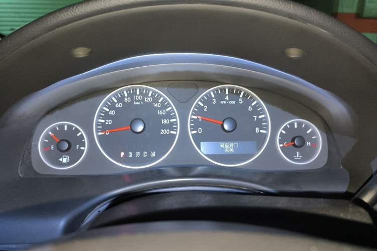Used Buick GL8 2014 2.4L Executive Edition Instrument Cluster