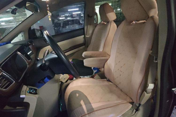 Used Buick GL8 2014 2.4L CT Luxury Business Comfort Edition Left Front Seat