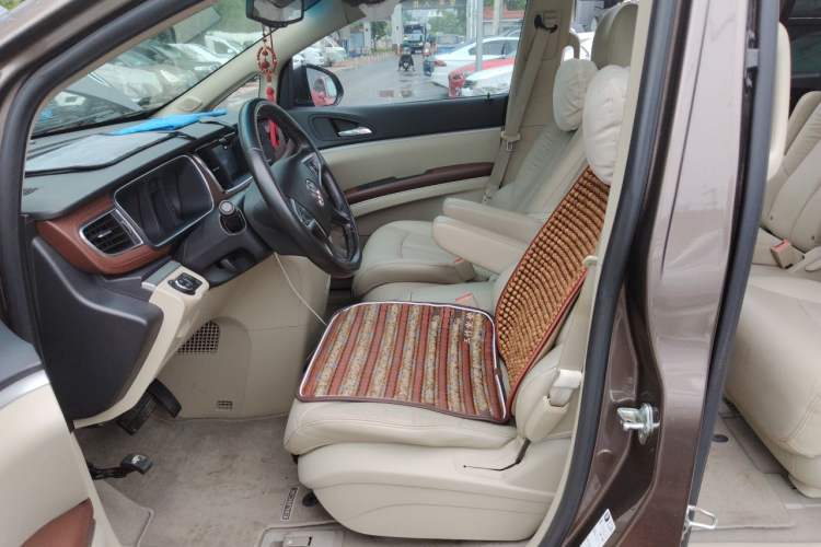 Used Buick GL8 2014 2.4L LT Luxury Business Executive Edition Left Front Seat