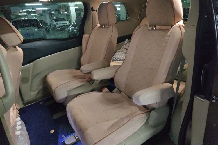 Used Buick GL8 2014 2.4L CT Luxury Business Comfort Edition Left Rear Seat