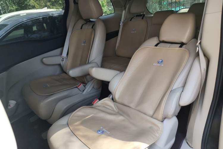 Used Buick GL8 2014 3.0L GT Luxury Business Haoya Edition Left Rear Seat