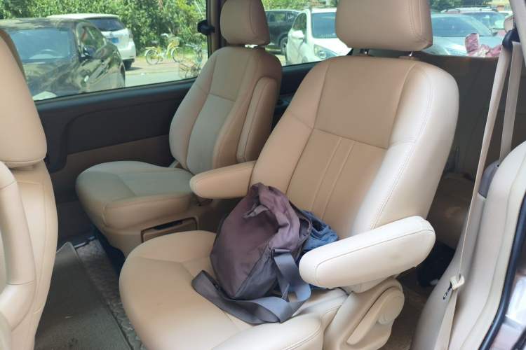 Used Buick GL8 2014 2.4L Comfort Edition Left Rear Seat