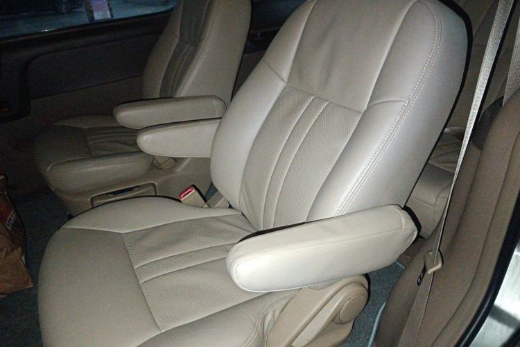 Used Buick GL8 2014 2.4L Comfort Edition Left Rear Seat