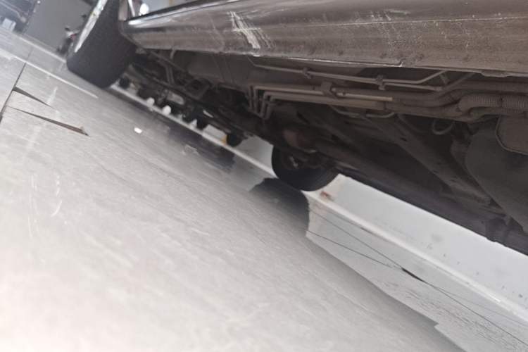 Used Buick GL8 2014 2.4L Classic Edition Left Side Sill