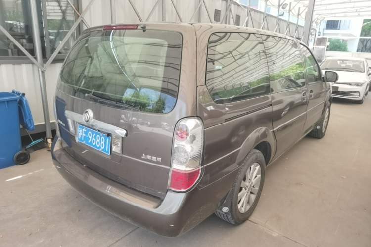 Used Buick GL8 2014 2.4L Classic Edition Rear Right 45 Deg