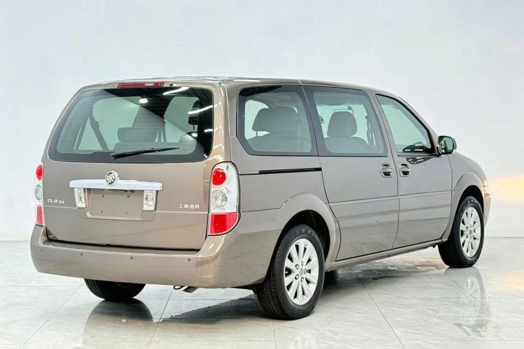 Used Buick GL8 2014 2.4L Classic Edition Rear Right 45 Deg