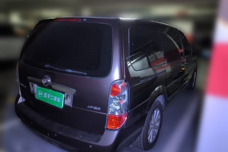 Used Buick GL8 2014 2.4L Executive Edition Rear Right 45 Deg