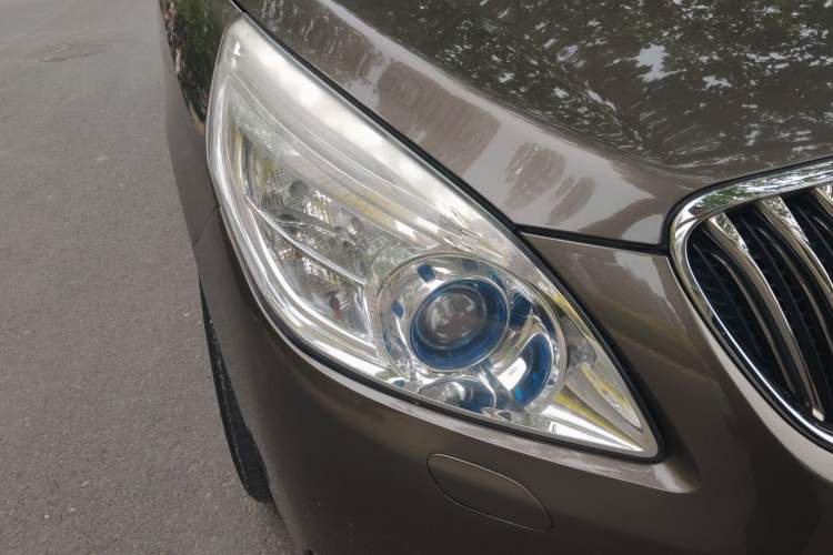 Used Buick GL8 2014 3.0L XT Luxury Business Flagship Edition Right Front Headlight