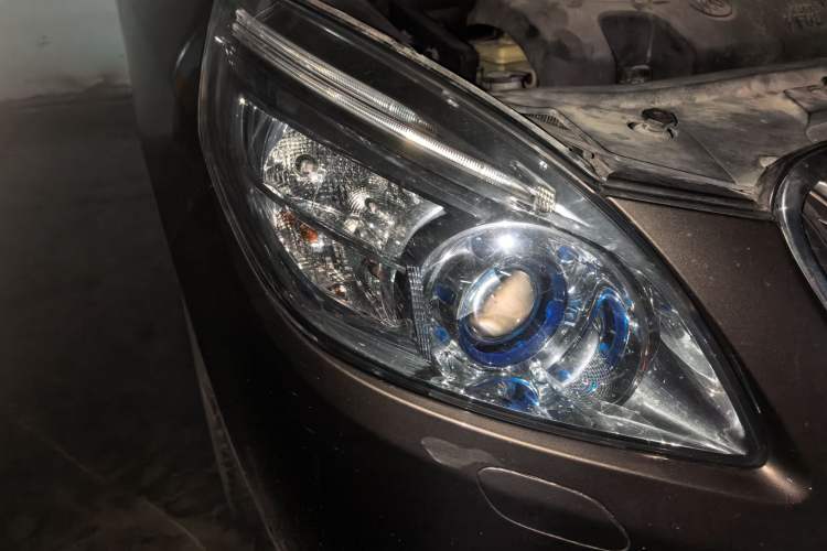 Used Buick GL8 2014 3.0L XT Luxury Business Flagship Edition Right Front Headlight