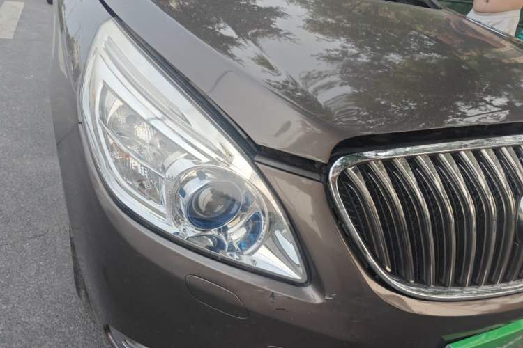Used Buick GL8 2014 2.4L LT Luxury Business Executive Edition Right Front Headlight