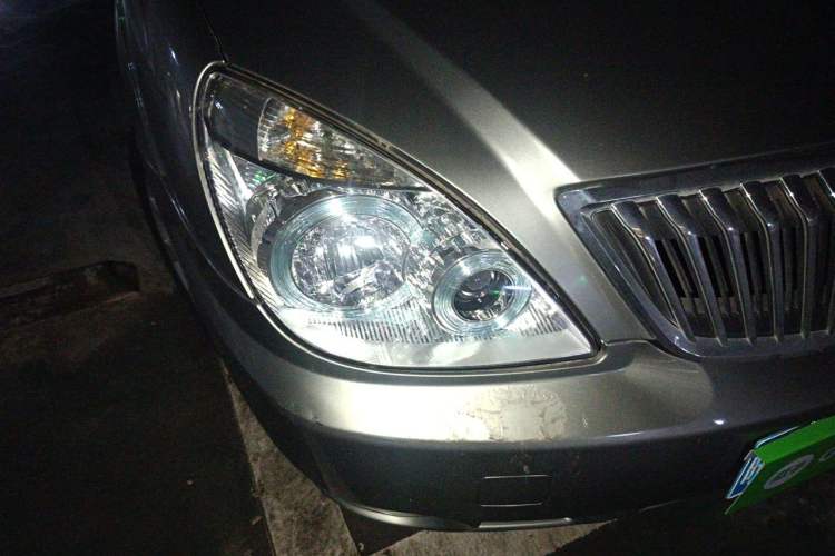 Used Buick GL8 2014 2.4L Comfort Edition Right Front Headlight