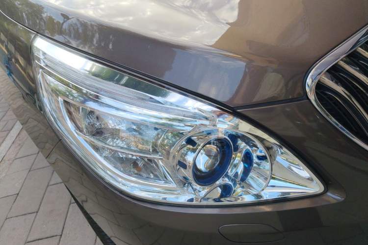 Used Buick GL8 2014 3.0L XT Luxury Business Flagship Edition Right Front Headlight