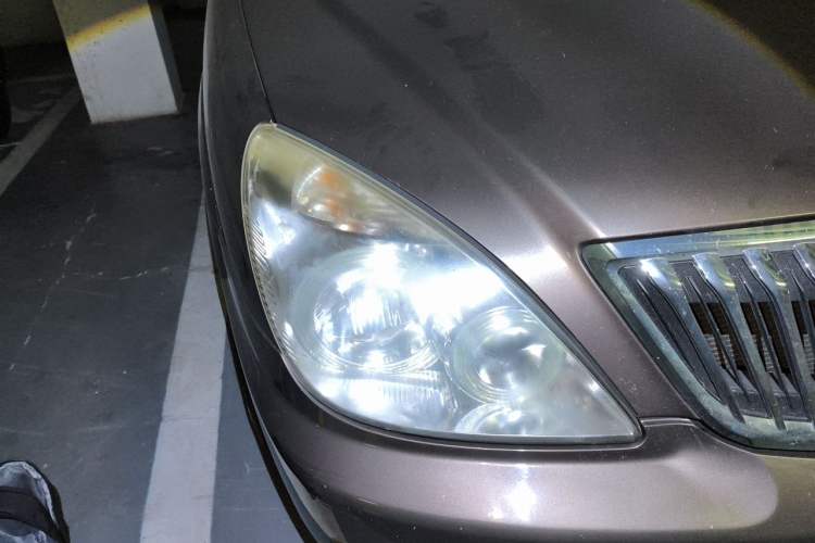 Used Buick GL8 2014 2.4L Executive Edition Right Front Headlight