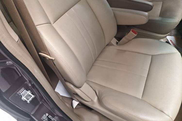 Used Buick GL8 2014 2.4L Classic Edition Right Front Seat