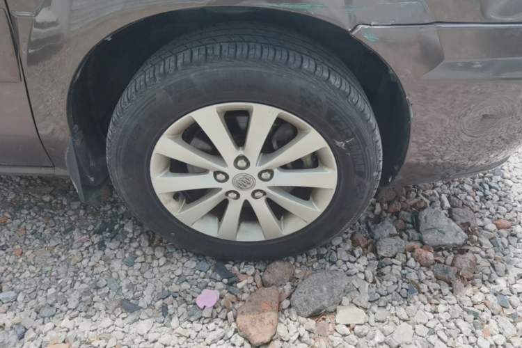 Used Buick GL8 2014 2.4L Classic Edition Right Front Wheel Hub
