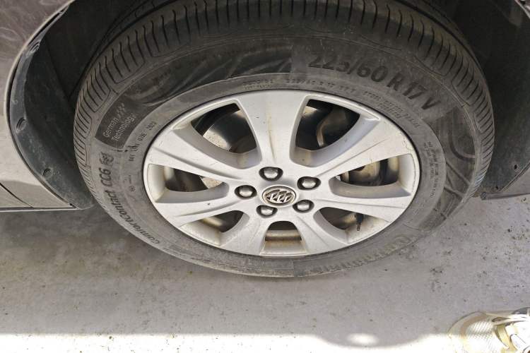 Used Buick GL8 2014 3.0L XT Luxury Business Flagship Edition Right Front Wheel Hub