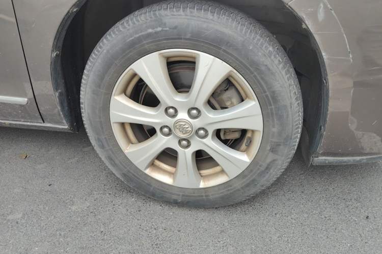 Used Buick GL8 2014 3.0L GT Luxury Business Haoya Edition Right Front Wheel Hub
