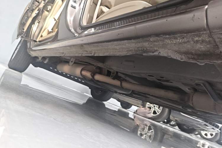 Used Buick GL8 2014 2.4L Classic Edition Right Side Sill