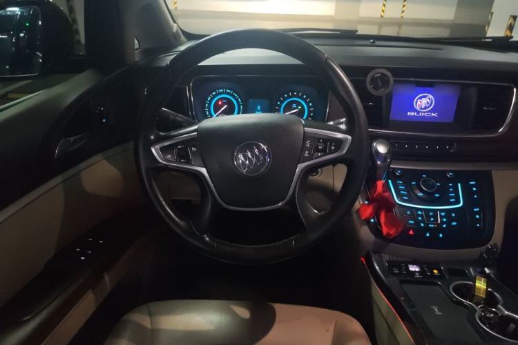 Used Buick GL8 2014 3.0L GT Luxury Business Haoya Edition Steering Wheel