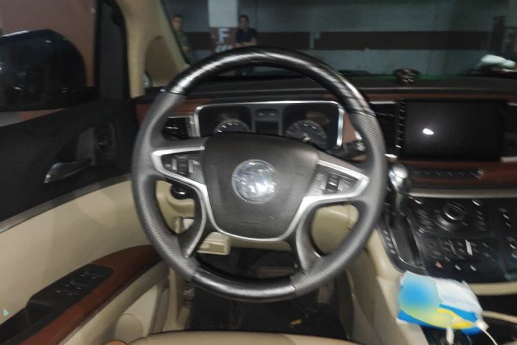 Used Buick GL8 2014 2.4L LT Luxury Business Executive Edition Steering Wheel