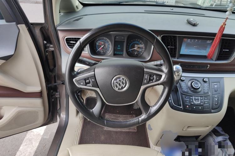 Used Buick GL8 2014 3.0L GT Luxury Business Haoya Edition Steering Wheel
